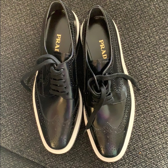 Prada leather platform Oxford black - Picture 1 of 3
